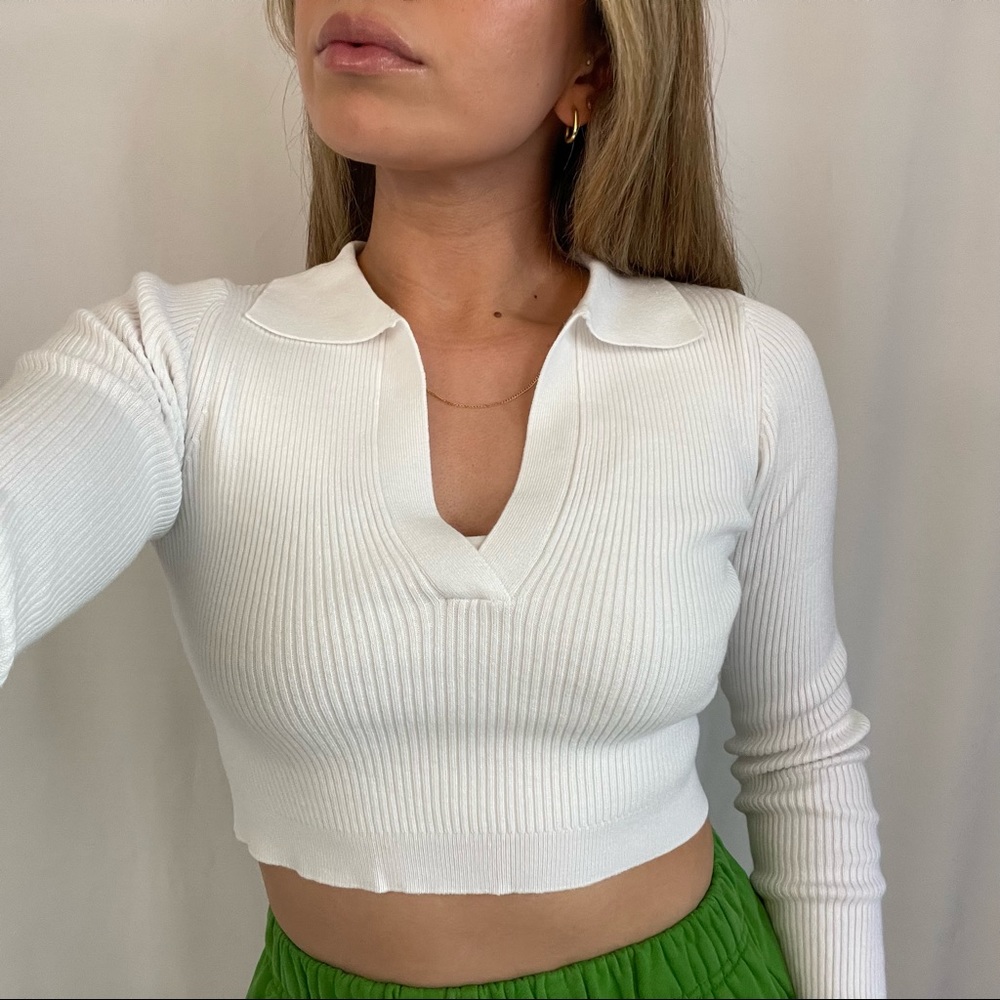 Long Sleeve cropped v- neck